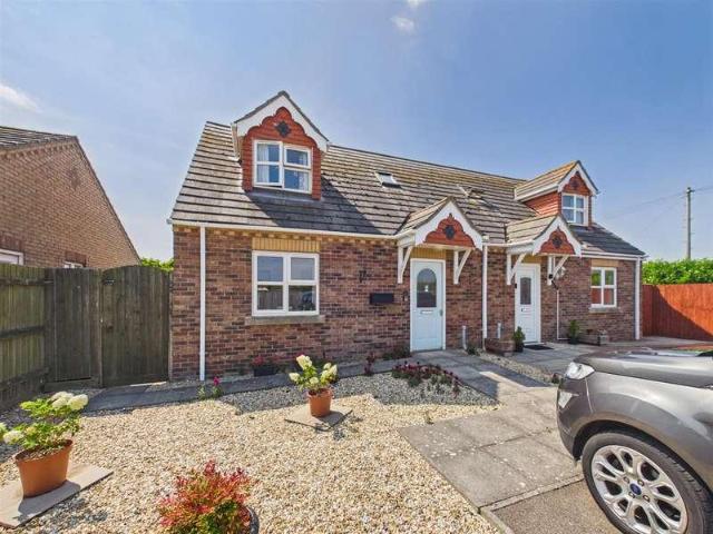 2 bed house for sale