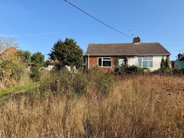 2 bed house for sale