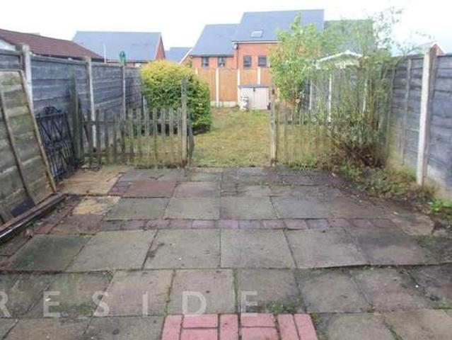 2 bed house for sale