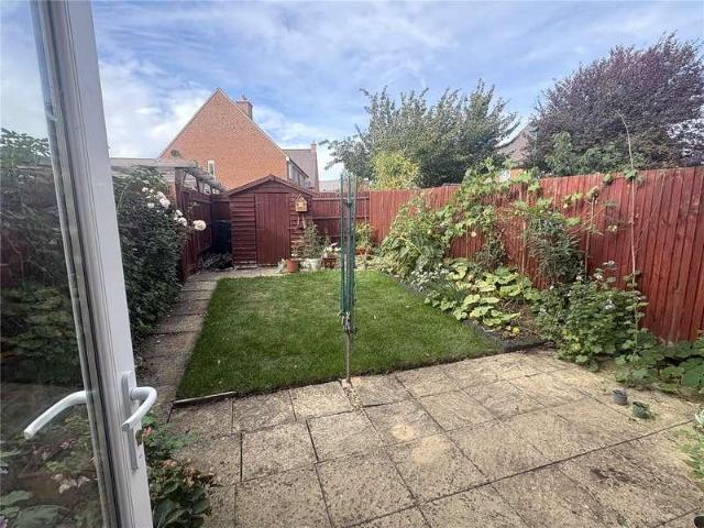 2 bed house for sale