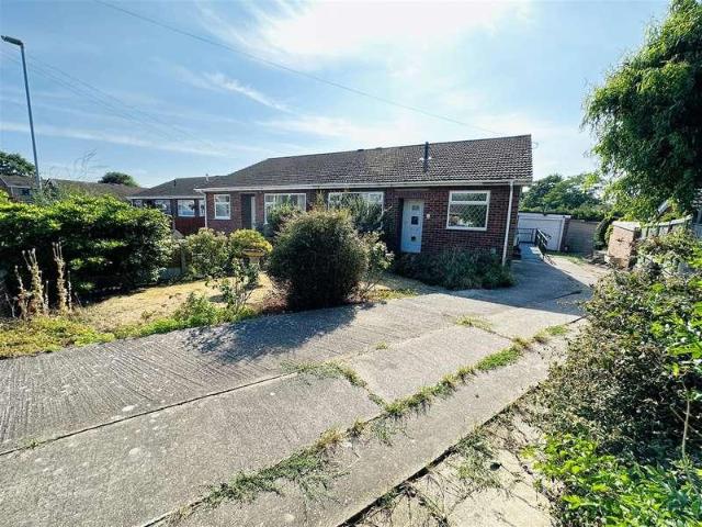2 bed house for sale
