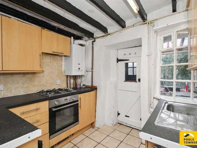 2 bed house for sale