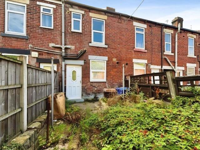 2 bed house for sale