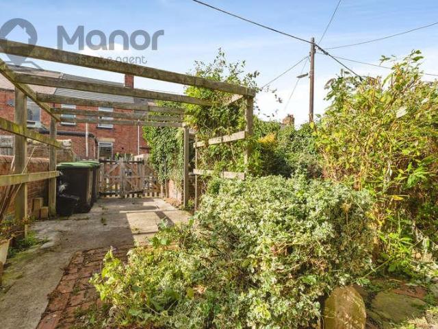 2 bed house for sale