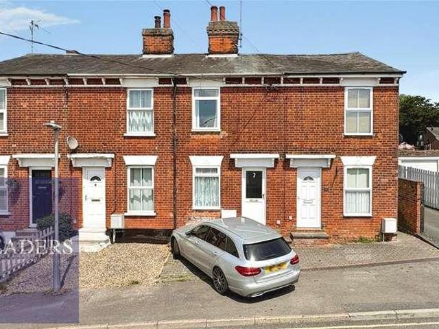 2 bed house for sale