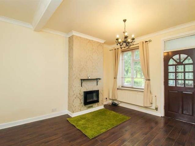 2 bed house for sale