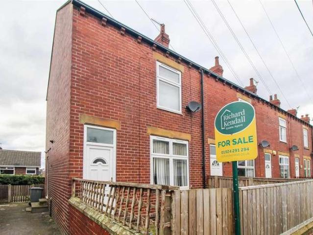 2 bed house for sale