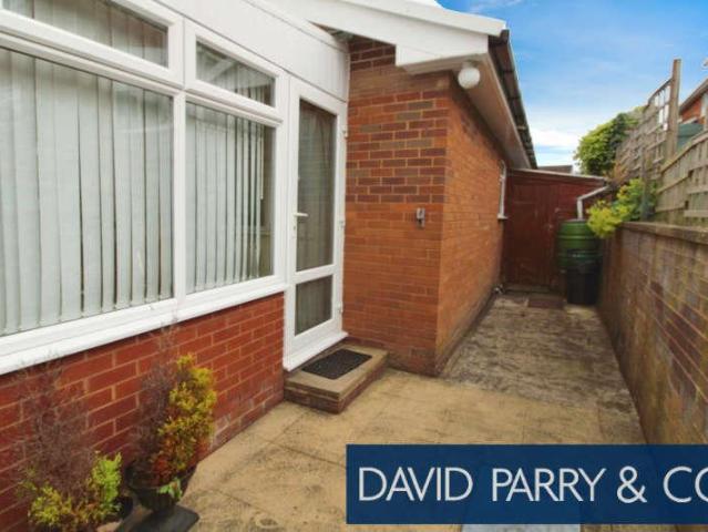 2 bed house for sale