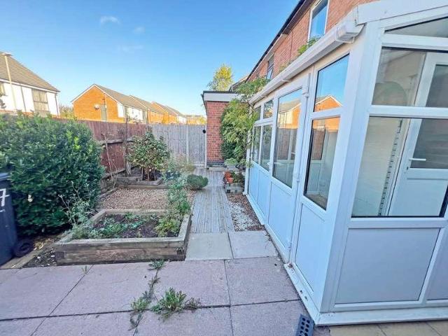 2 bed house for sale