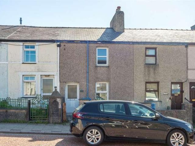 2 bed house for sale
