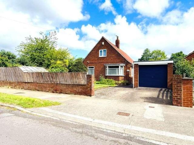 2 bed house for sale