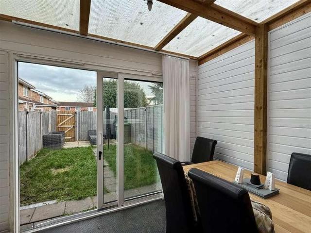 2 bed house for sale