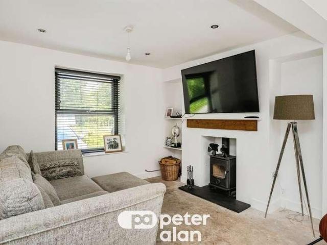 2 bed house for sale