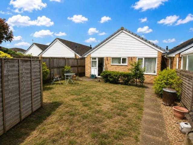 2 bed house for sale