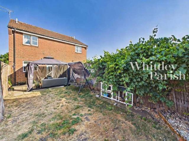2 bed house for sale