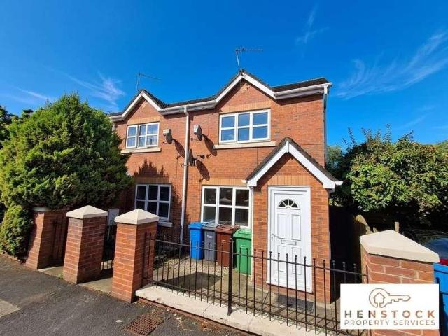 2 bed house for sale