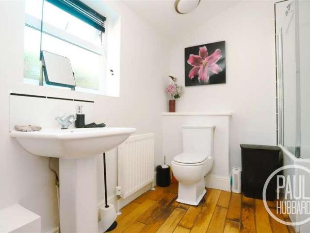2 bed house for sale