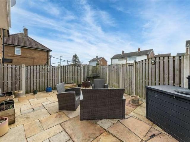 2 bed house for sale