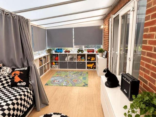 2 bed house for sale