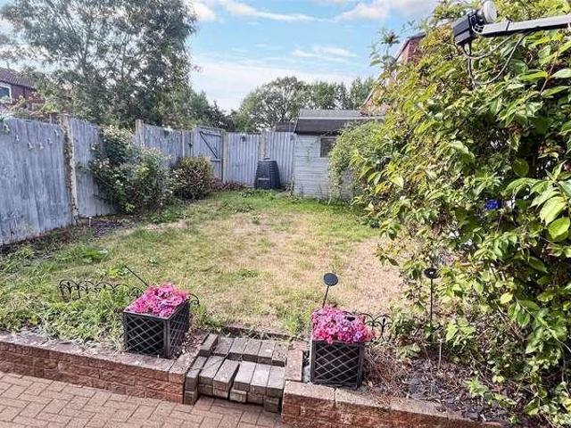 2 bed house for sale