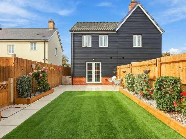 2 bed house for sale