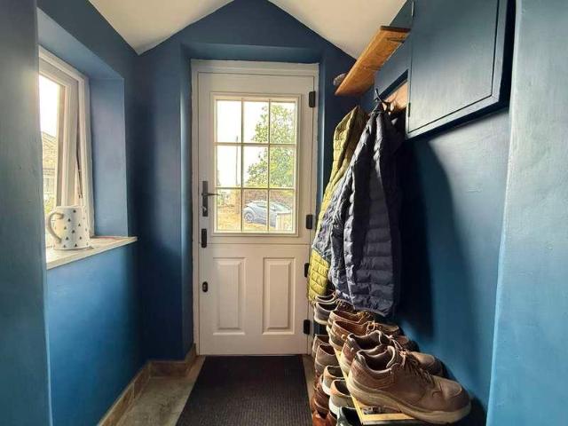 2 bed house for sale