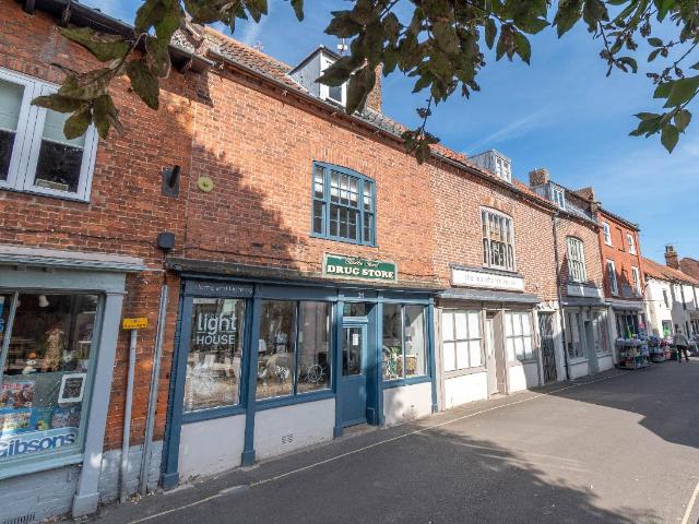 2 bed house for sale