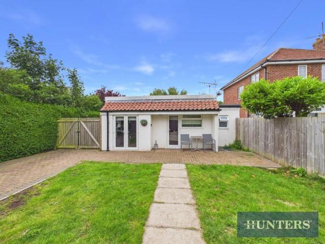 2 bed house for sale