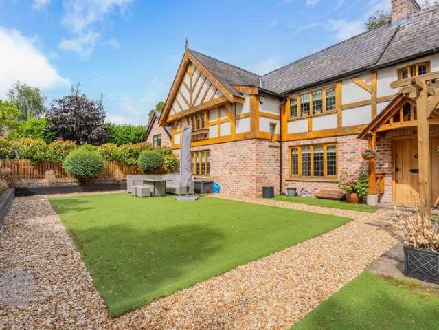 2 bed house for sale
