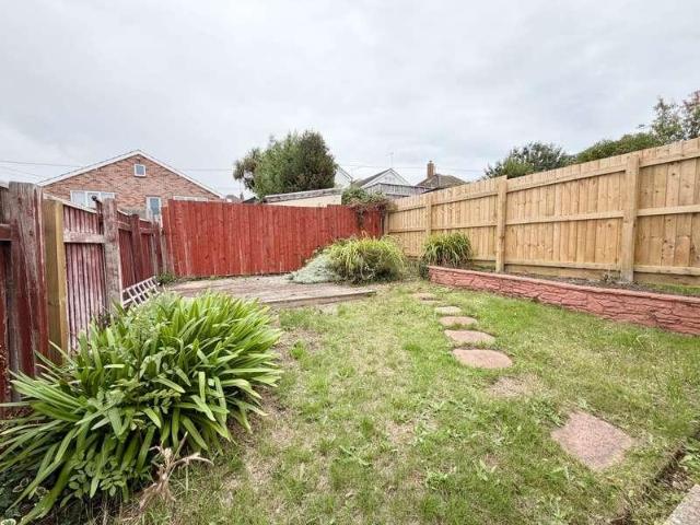 2 bed house for sale