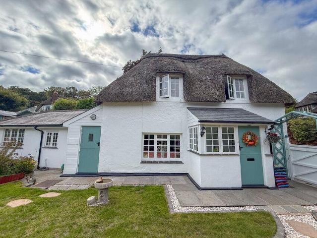 2 bed house for sale
