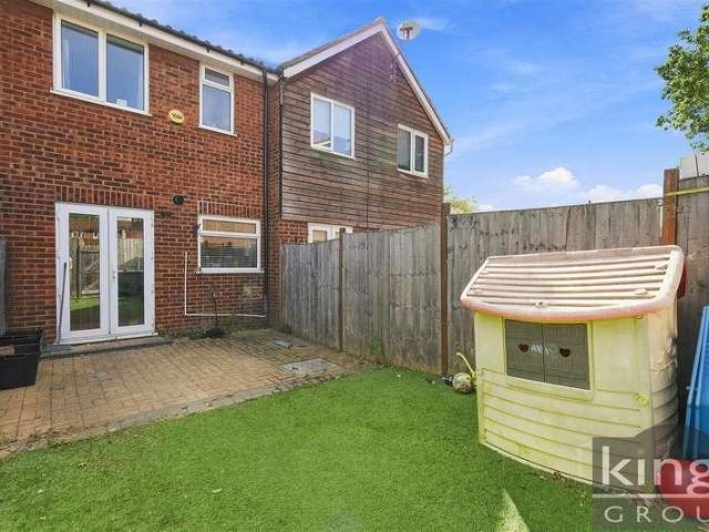 2 bed house for sale