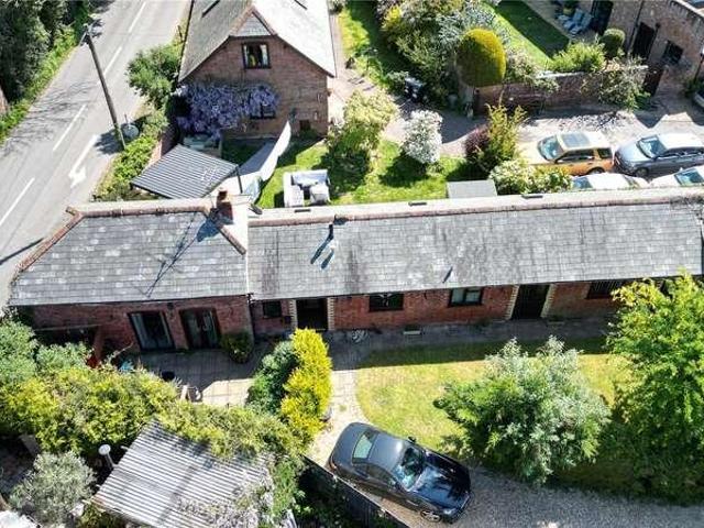 2 bed house for sale