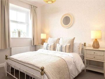 2 bed house for sale