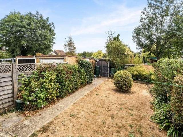 2 bed house for sale