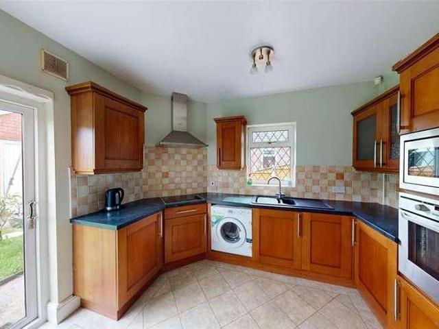 2 bed house for sale