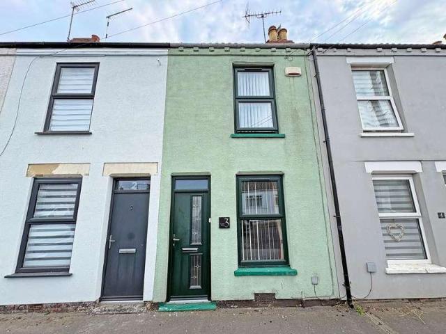 2 bed house for sale