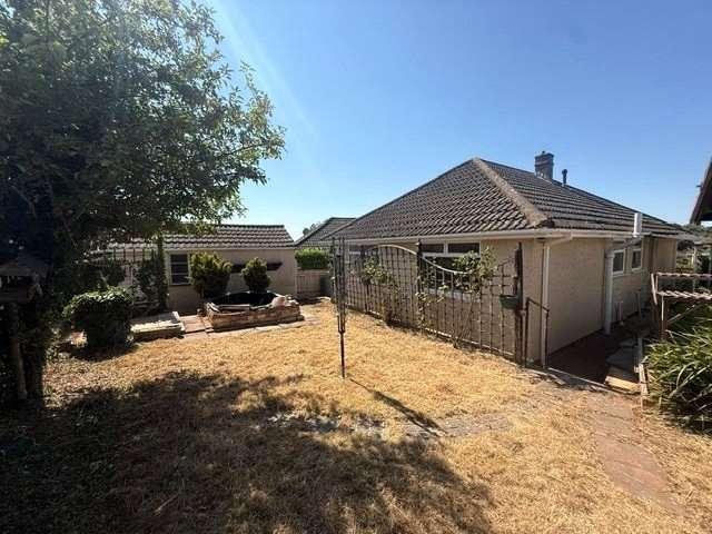 2 bed house for sale