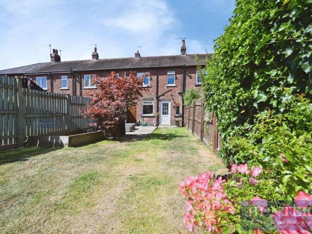 2 bed house for sale