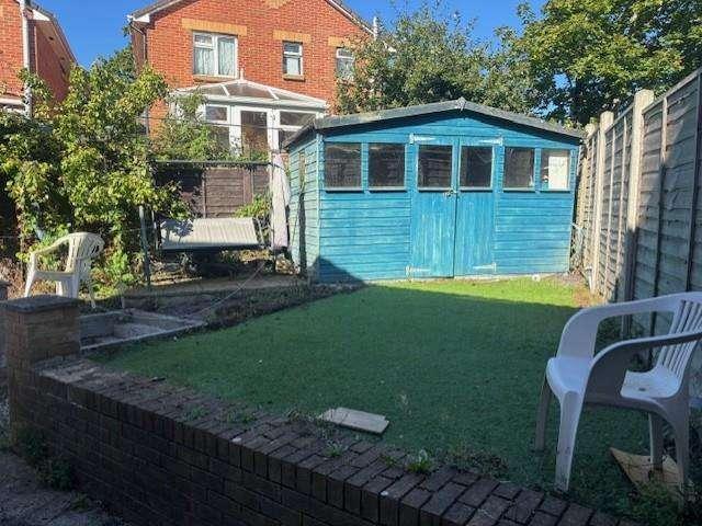 2 bed house for sale