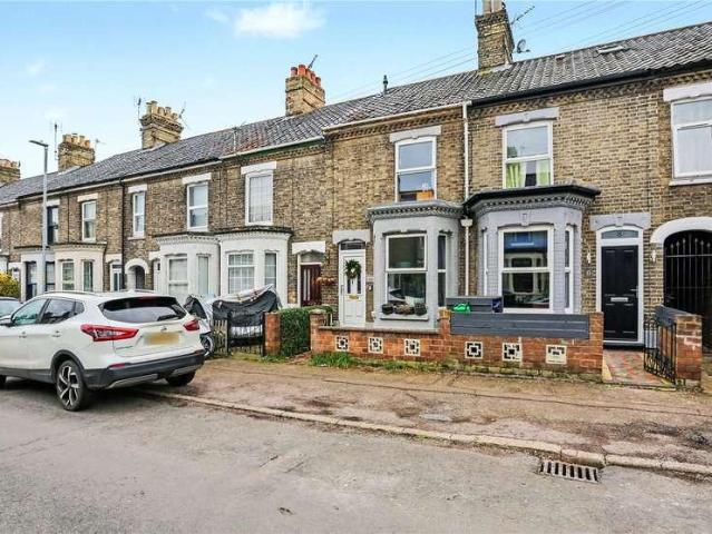 2 bed house for sale