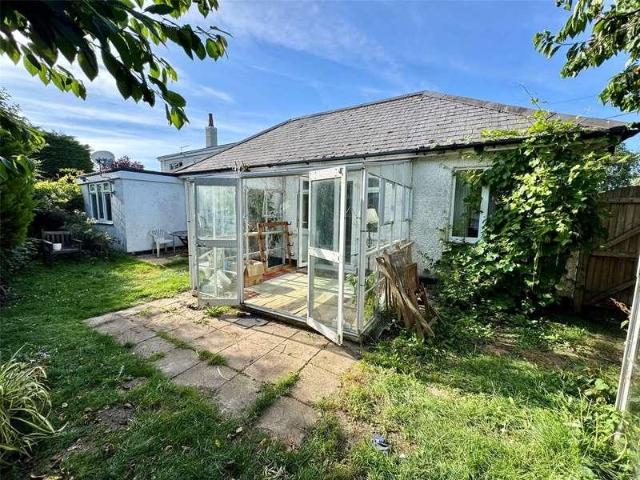 2 bed house for sale