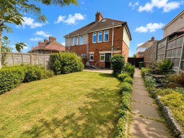 2 bed house for sale