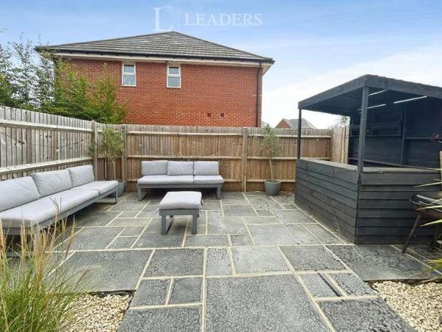 2 bed house for sale