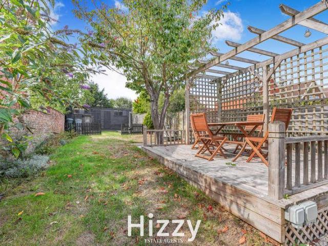 2 bed house for sale