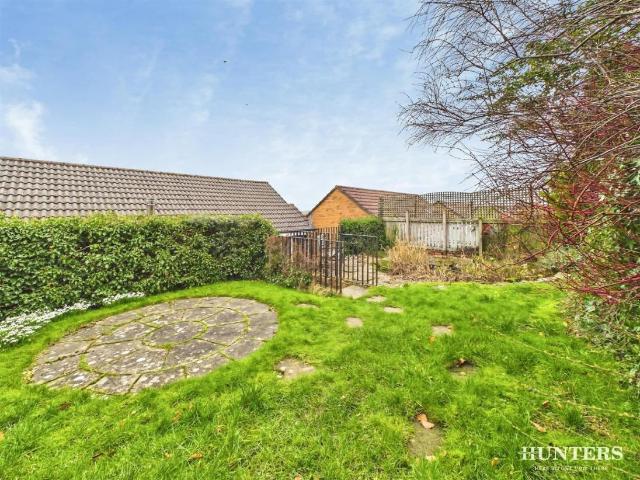 2 bed house for sale