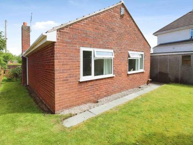 2 bed house for sale