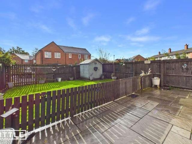 2 bed house for sale