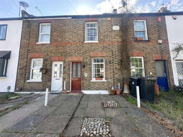 2 bed house for sale