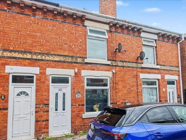 2 bed house for sale